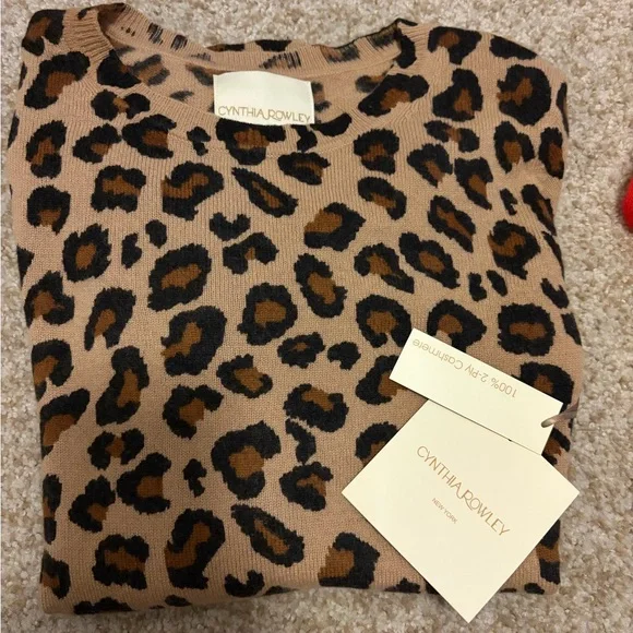 NWT CYNTHIA ROWLEY Cashmere Sweater Leopard Animal Print Size Small Black Tan - Picture 4 of 6